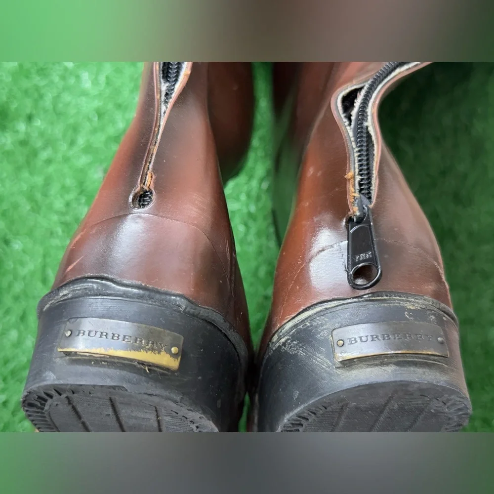 Burberry Sienna Equestrian‎ Brown Rubber Rain Boots Size 40 in womens